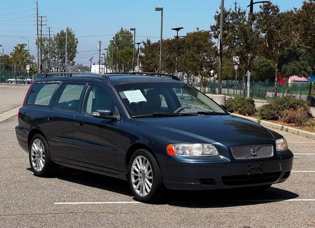 2007 Volvo V70 2.4 | Reseda, CA | Angeles Auto Alliance