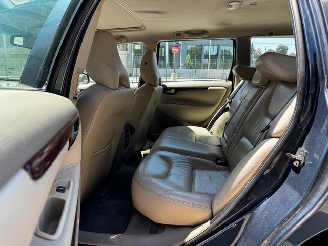 2007 Volvo V70 2.4 | Reseda, CA | Angeles Auto Alliance