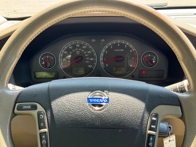 2007 Volvo V70 2.4 | Reseda, CA | Angeles Auto Alliance
