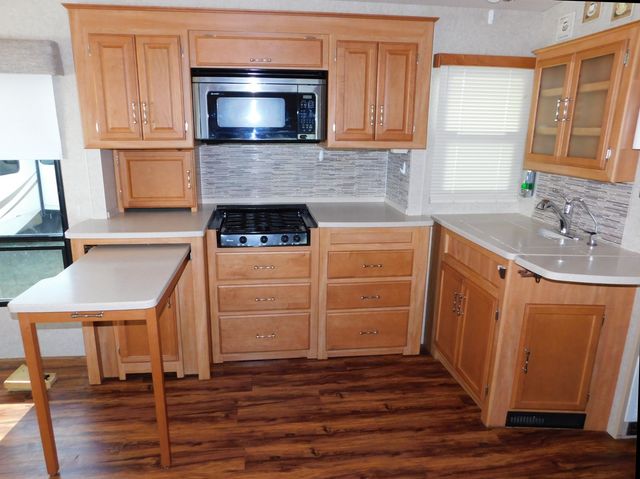 2007 Winnebago Voyage 35A