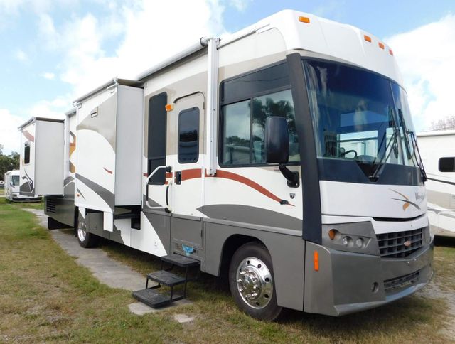 2007 Winnebago Voyage 35A
