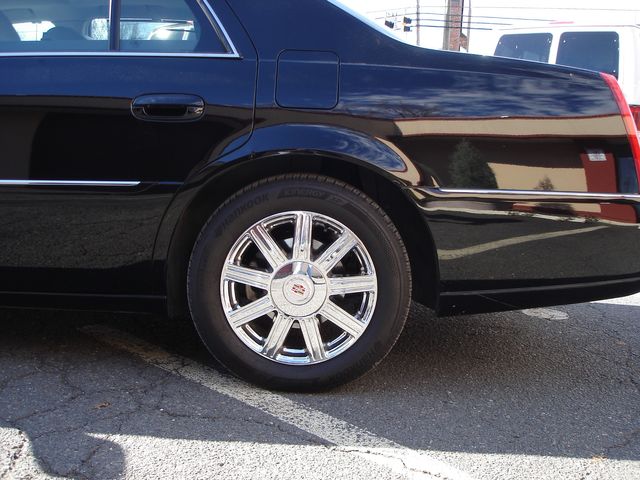 2008 Cadillac DTS Base | Charlotte, North Carolina | ADVENTURE VANS 2008 Cadillac DTS Base | Charlotte, North Carolina | ADVENTURE VANS