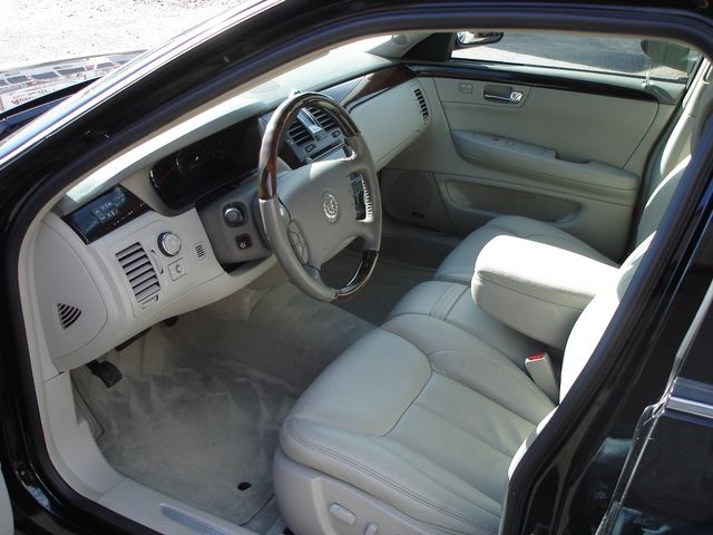 2008 Cadillac DTS Base | Charlotte, North Carolina | ADVENTURE VANS 2008 Cadillac DTS Base | Charlotte, North Carolina | ADVENTURE VANS