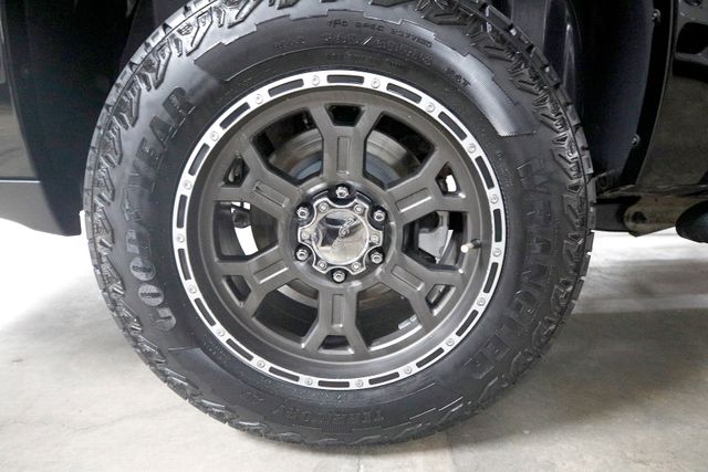 2008 Chevrolet Avalanche LT | Burbank, California | MDK International 2008 Chevrolet Avalanche LT | Burbank, California | MDK International