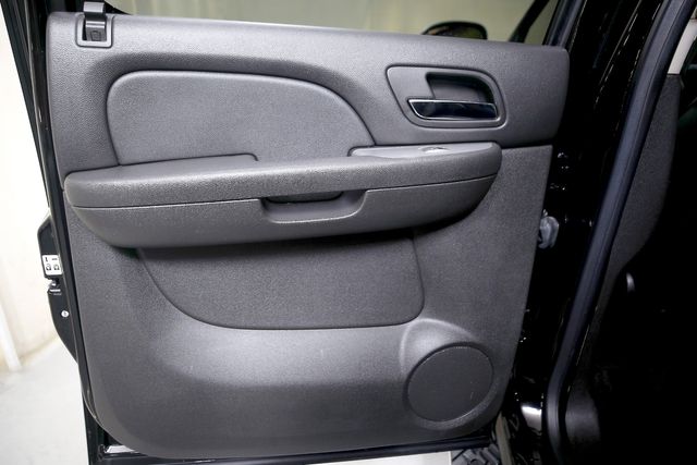 2008 Chevrolet Avalanche LT | Burbank, California | MDK International 2008 Chevrolet Avalanche LT | Burbank, California | MDK International