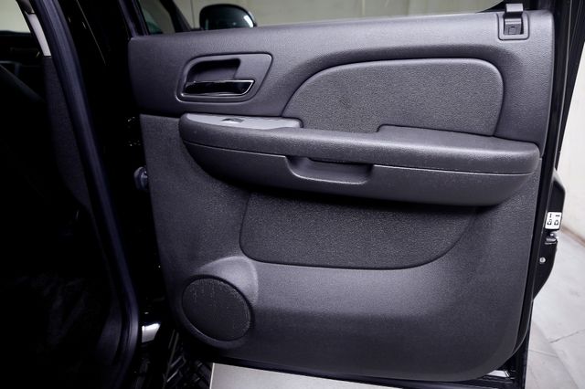 2008 Chevrolet Avalanche LT | Burbank, California | MDK International 2008 Chevrolet Avalanche LT | Burbank, California | MDK International