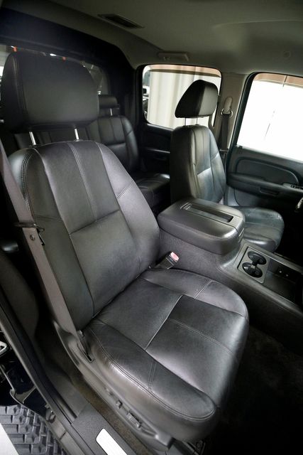 2008 Chevrolet Avalanche LT | Burbank, California | MDK International 2008 Chevrolet Avalanche LT | Burbank, California | MDK International