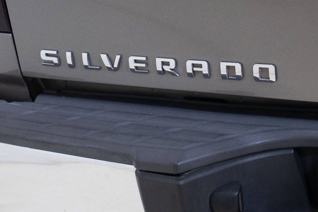 2008 Chevrolet Silverado 1500 LTZ 2WD 4dr Crew Cab 5.8 ft. SB | Houston, TX | Houston Auto Credit 2008 Chevrolet Silverado 1500 LTZ 2WD 4dr Crew Cab 5.8 ft. SB | Houston, TX | Houston Auto Credit