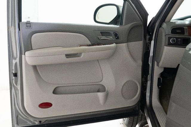 2008 Chevrolet Silverado 1500 LTZ 2WD 4dr Crew Cab 5.8 ft. SB | Houston, TX | Houston Auto Credit 2008 Chevrolet Silverado 1500 LTZ 2WD 4dr Crew Cab 5.8 ft. SB | Houston, TX | Houston Auto Credit