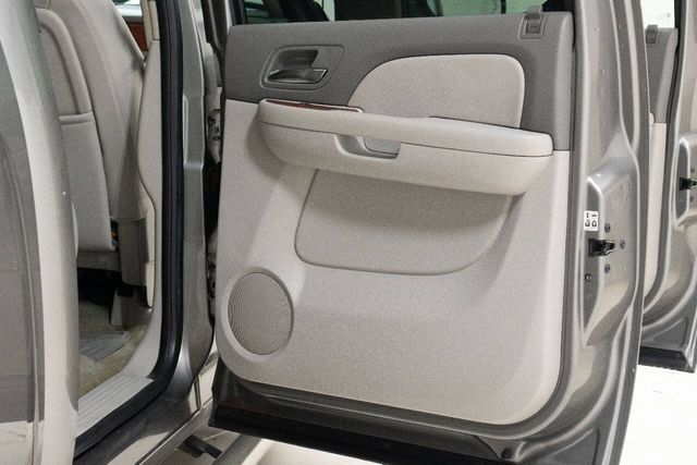 2008 Chevrolet Silverado 1500 LTZ 2WD 4dr Crew Cab 5.8 ft. SB | Houston, TX | Houston Auto Credit 2008 Chevrolet Silverado 1500 LTZ 2WD 4dr Crew Cab 5.8 ft. SB | Houston, TX | Houston Auto Credit