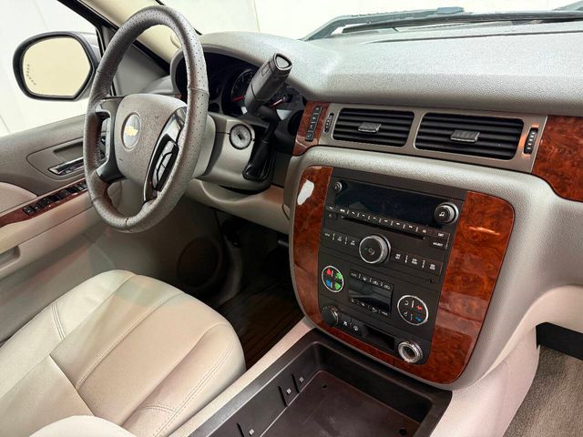 2008 Chevrolet Silverado 1500 LTZ 2WD 4dr Crew Cab 5.8 ft. SB | Houston, TX | Houston Auto Credit 2008 Chevrolet Silverado 1500 LTZ 2WD 4dr Crew Cab 5.8 ft. SB | Houston, TX | Houston Auto Credit