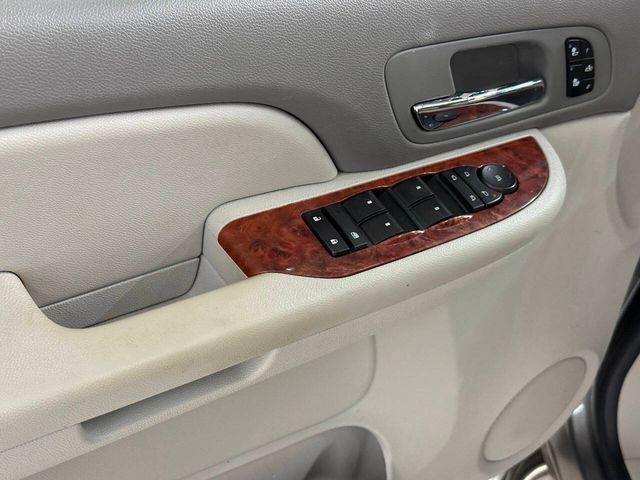 2008 Chevrolet Silverado 1500 LTZ 2WD 4dr Crew Cab 5.8 ft. SB | Houston, TX | Houston Auto Credit 2008 Chevrolet Silverado 1500 LTZ 2WD 4dr Crew Cab 5.8 ft. SB | Houston, TX | Houston Auto Credit