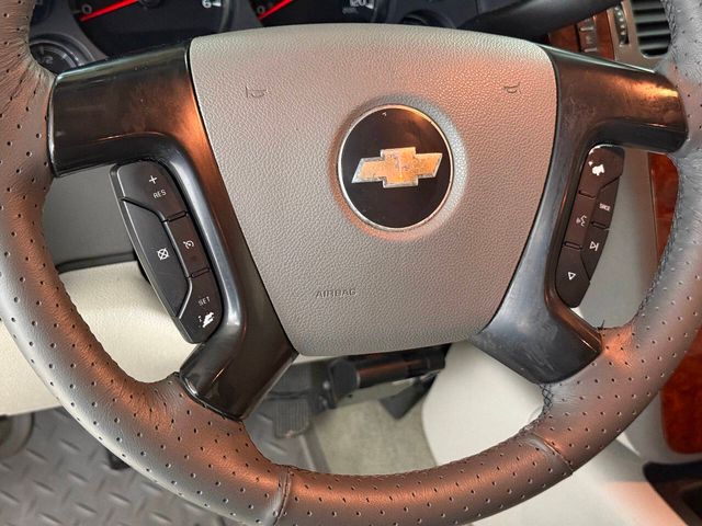 2008 Chevrolet Silverado 1500 LTZ 2WD 4dr Crew Cab 5.8 ft. SB | Houston, TX | Houston Auto Credit 2008 Chevrolet Silverado 1500 LTZ 2WD 4dr Crew Cab 5.8 ft. SB | Houston, TX | Houston Auto Credit