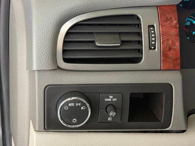 2008 Chevrolet Silverado 1500 LTZ 2WD 4dr Crew Cab 5.8 ft. SB | Houston, TX | Houston Auto Credit 2008 Chevrolet Silverado 1500 LTZ 2WD 4dr Crew Cab 5.8 ft. SB | Houston, TX | Houston Auto Credit