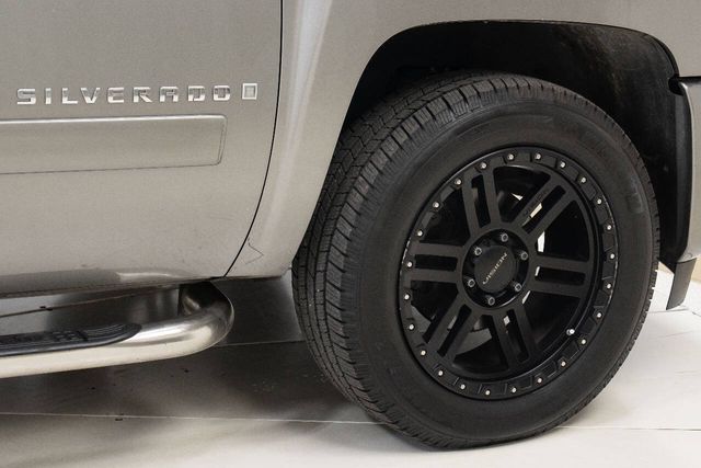 2008 Chevrolet Silverado 1500 LTZ 2WD 4dr Crew Cab 5.8 ft. SB | Houston, TX | Houston Auto Credit 2008 Chevrolet Silverado 1500 LTZ 2WD 4dr Crew Cab 5.8 ft. SB | Houston, TX | Houston Auto Credit