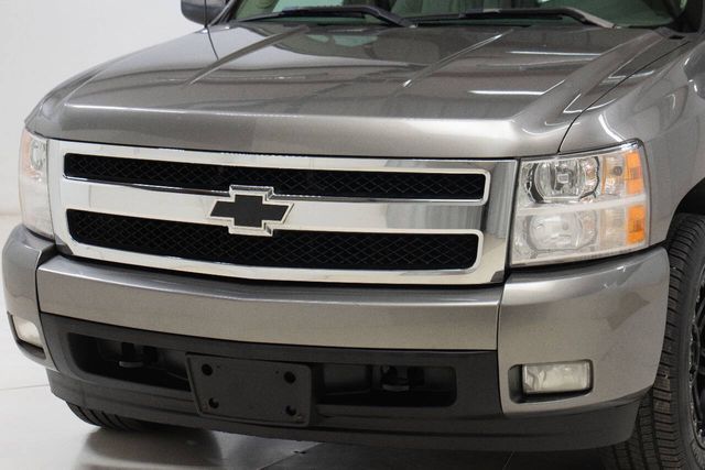2008 Chevrolet Silverado 1500 LTZ 2WD 4dr Crew Cab 5.8 ft. SB | Houston, TX | Houston Auto Credit 2008 Chevrolet Silverado 1500 LTZ 2WD 4dr Crew Cab 5.8 ft. SB | Houston, TX | Houston Auto Credit