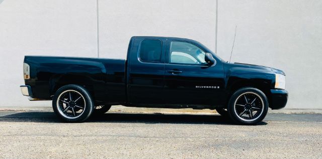 2008 Chevrolet Silverado 1500 LT1 Ext. Cab Short Box 2WD | Lubbock, TX | Chaparral Motors - Lubbock 2008 Chevrolet Silverado 1500 LT1 Ext. Cab Short Box 2WD | Lubbock, TX | Chaparral Motors - Lubbock