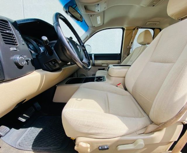 2008 Chevrolet Silverado 1500 LT1 Ext. Cab Short Box 2WD | Lubbock, TX | Chaparral Motors - Lubbock 2008 Chevrolet Silverado 1500 LT1 Ext. Cab Short Box 2WD | Lubbock, TX | Chaparral Motors - Lubbock