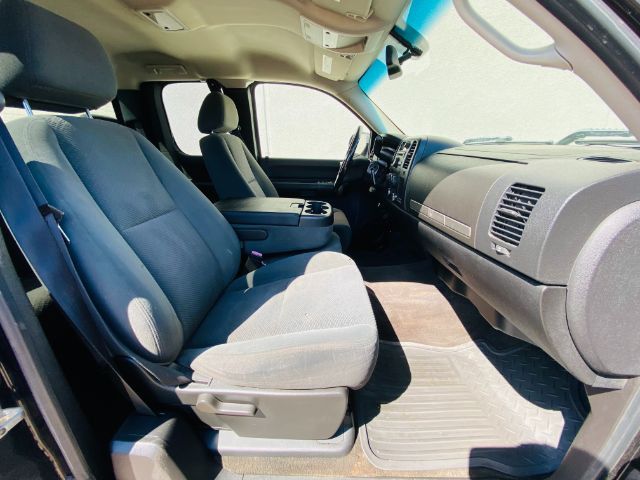 2008 Chevrolet Silverado 1500 LT1 Ext. Cab Short Box 4WD | Lubbock, TX | Chaparral Motors - Lubbock 2008 Chevrolet Silverado 1500 LT1 Ext. Cab Short Box 4WD | Lubbock, TX | Chaparral Motors - Lubbock