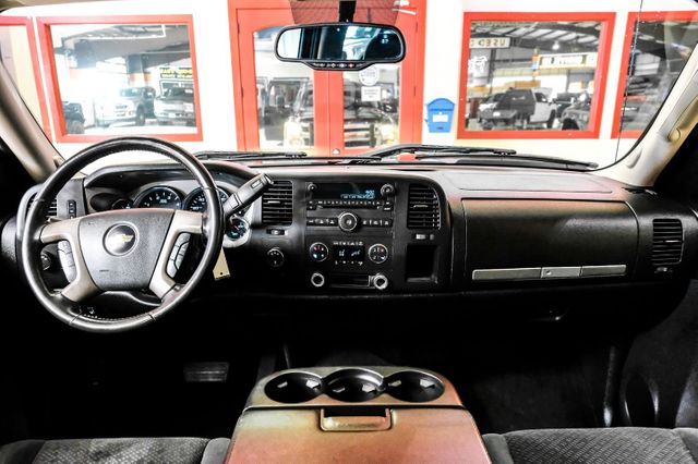 2008 Chevrolet Silverado 2500HD LT | Addison, TX | Mr Car Guys