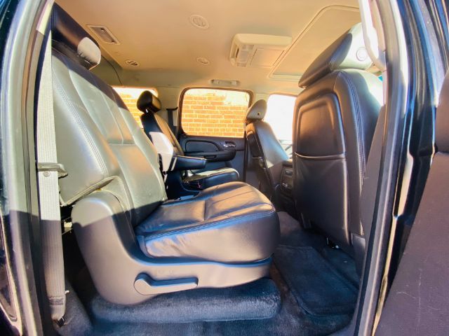 2008 Chevrolet SUBURBAN LTZ 1500 4WD | Lubbock, TX | Chaparral Motors - Lubbock 2008 Chevrolet SUBURBAN LTZ 1500 4WD | Lubbock, TX | Chaparral Motors - Lubbock