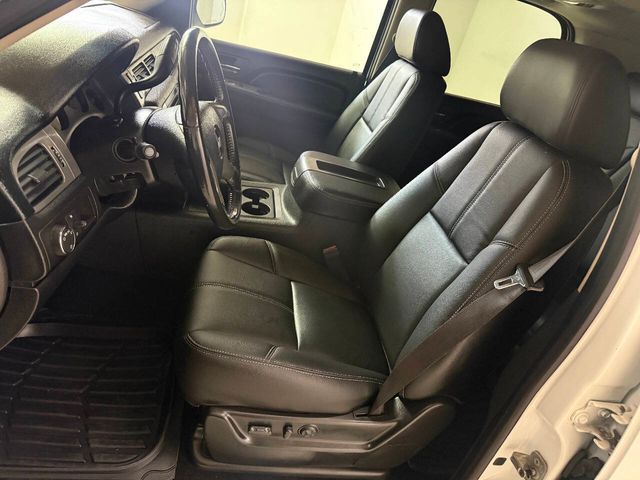 2008 Chevrolet Tahoe LTZ 4x2 4dr SUV | Houston, TX | Houston Auto Credit 2008 Chevrolet Tahoe LTZ 4x2 4dr SUV | Houston, TX | Houston Auto Credit
