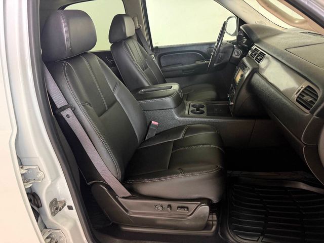 2008 Chevrolet Tahoe LTZ 4x2 4dr SUV | Houston, TX | Houston Auto Credit 2008 Chevrolet Tahoe LTZ 4x2 4dr SUV | Houston, TX | Houston Auto Credit