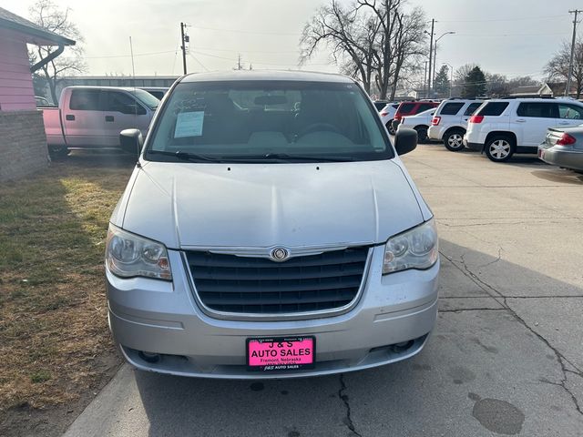 2008 Chrysler Town and Country LX