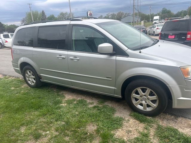 2008 Chrysler Town and Country Touring