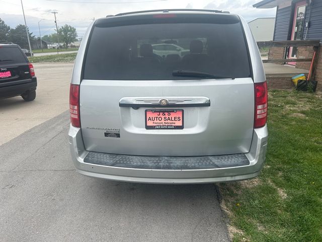 2008 Chrysler Town and Country Touring