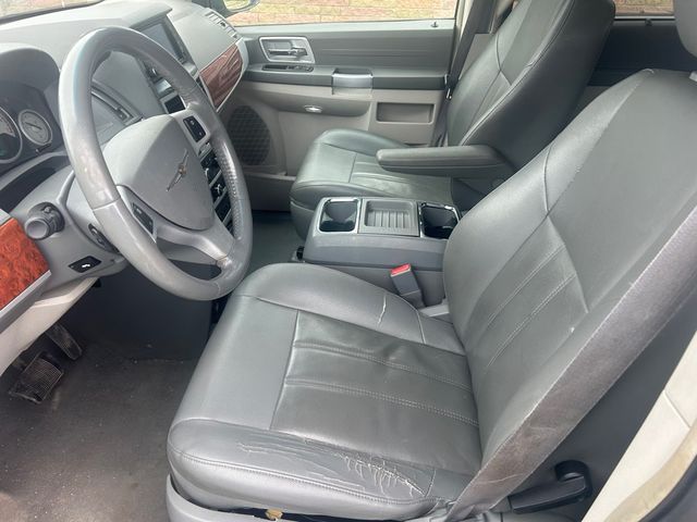 2008 Chrysler Town and Country Touring