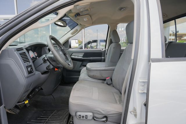 2008 Dodge Ram 2500 SLT CREW CAB 4X4 W/ UPGRADES / 1-OWNER | Austin, TX | Rocky Mountain Truck Stop Austin