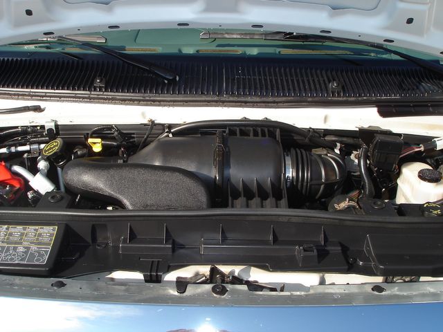 2008 Ford E-Series E-350 SD XLT - 13 PASSENGER | Charlotte, North Carolina | ADVENTURE VANS 2008 Ford E-Series E-350 SD XLT - 13 PASSENGER | Charlotte, North Carolina | ADVENTURE VANS