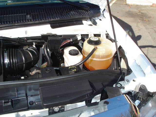 2008 Ford E-Series E-350 SD XLT 13 PASSENGER | Charlotte, North Carolina | ADVENTURE VANS 2008 Ford E-Series E-350 SD XLT 13 PASSENGER | Charlotte, North Carolina | ADVENTURE VANS