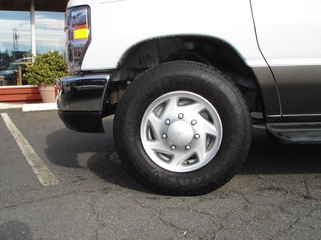 2008 Ford E-Series E-350 SD XLT - 13 PASSENGER | Charlotte, North Carolina | ADVENTURE VANS 2008 Ford E-Series E-350 SD XLT - 13 PASSENGER | Charlotte, North Carolina | ADVENTURE VANS