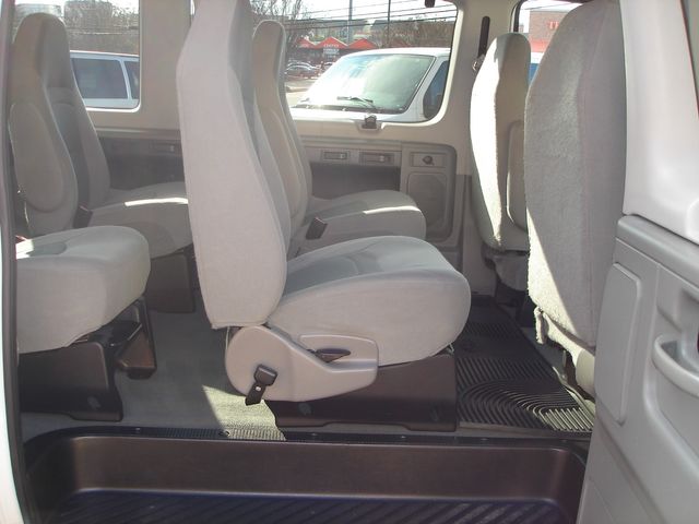 2008 Ford E-Series E-350 SD XLT - 13 PASSENGER | Charlotte, North Carolina | ADVENTURE VANS 2008 Ford E-Series E-350 SD XLT - 13 PASSENGER | Charlotte, North Carolina | ADVENTURE VANS