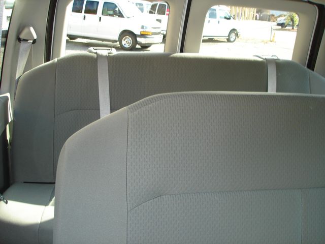 2008 Ford E-Series E-350 SD XLT 13 PASSENGER | Charlotte, North Carolina | ADVENTURE VANS 2008 Ford E-Series E-350 SD XLT 13 PASSENGER | Charlotte, North Carolina | ADVENTURE VANS