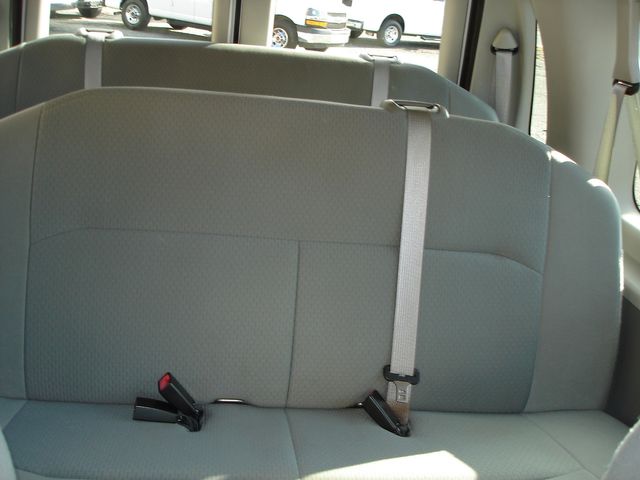 2008 Ford E-Series E-350 SD XLT - 13 PASSENGER | Charlotte, North Carolina | ADVENTURE VANS 2008 Ford E-Series E-350 SD XLT - 13 PASSENGER | Charlotte, North Carolina | ADVENTURE VANS