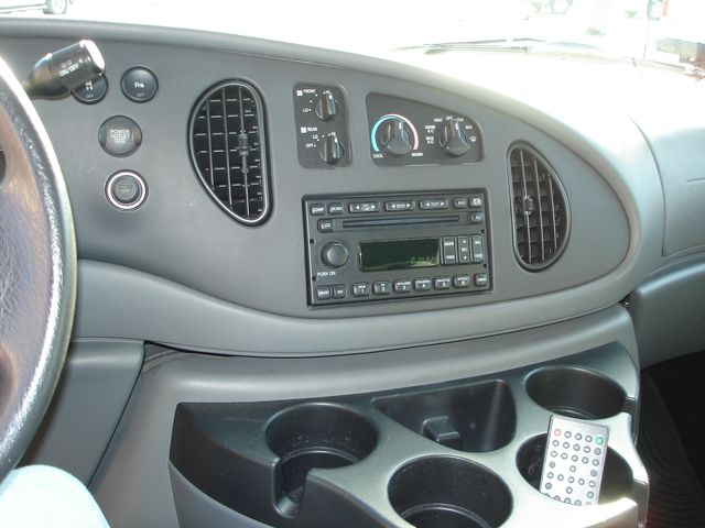 2008 Ford E-Series E-350 SD XLT 13 PASSENGER | Charlotte, North Carolina | ADVENTURE VANS 2008 Ford E-Series E-350 SD XLT 13 PASSENGER | Charlotte, North Carolina | ADVENTURE VANS