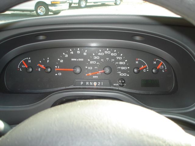 2008 Ford E-Series E-350 SD XLT - 13 PASSENGER | Charlotte, North Carolina | ADVENTURE VANS 2008 Ford E-Series E-350 SD XLT - 13 PASSENGER | Charlotte, North Carolina | ADVENTURE VANS