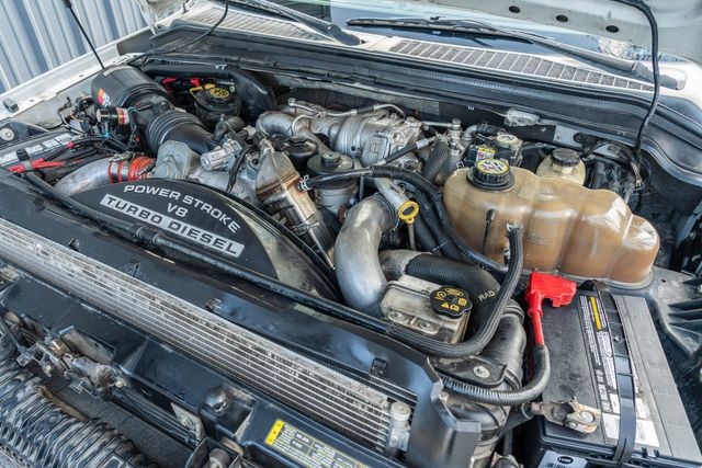 2008 Ford F-250 Super Duty Lariat 4X4 / CLEAN CARFAX / REGULAR SERVICE | Austin, TX | Rocky Mountain Truck Stop Austin 2008 Ford F-250 Super Duty Lariat 4X4 / CLEAN CARFAX / REGULAR SERVICE | Austin, TX | Rocky Mountain Truck Stop Austin