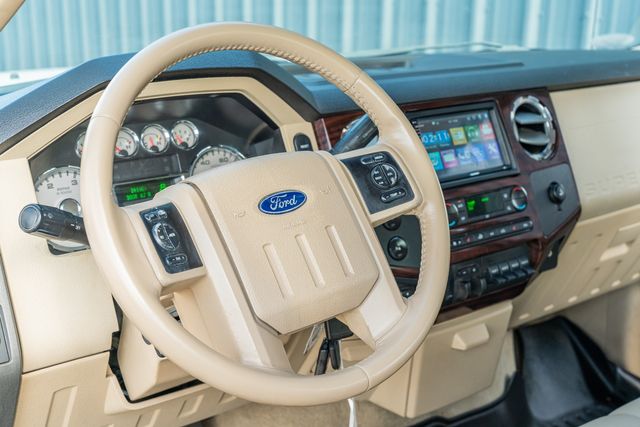 2008 Ford F-250 Super Duty Lariat 4X4 / CLEAN CARFAX / REGULAR SERVICE | Austin, TX | Rocky Mountain Truck Stop Austin 2008 Ford F-250 Super Duty Lariat 4X4 / CLEAN CARFAX / REGULAR SERVICE | Austin, TX | Rocky Mountain Truck Stop Austin