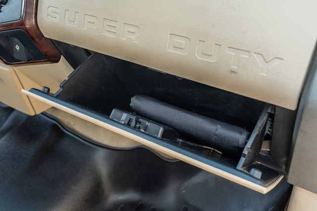 2008 Ford F-250 Super Duty Lariat / CLEAN CARFAX / REGULAR SERVICE | Austin, TX | Rocky Mountain Truck Stop Austin 2008 Ford F-250 Super Duty Lariat / CLEAN CARFAX / REGULAR SERVICE | Austin, TX | Rocky Mountain Truck Stop Austin