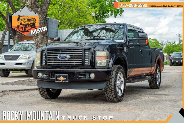 2008 Ford F-250 Super Duty Lariat CREW CAB LARIAT 4X4 / HARLEY DAVIDSON | Austin, TX | Rocky Mountain Truck Stop Austin