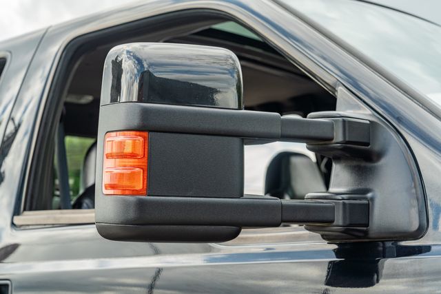 2008 Ford F-250 Super Duty Lariat CREW CAB LARIAT 4X4 / HARLEY DAVIDSON | Austin, TX | Rocky Mountain Truck Stop Austin 2008 Ford F-250 Super Duty Lariat CREW CAB LARIAT 4X4 / HARLEY DAVIDSON | Austin, TX | Rocky Mountain Truck Stop Austin