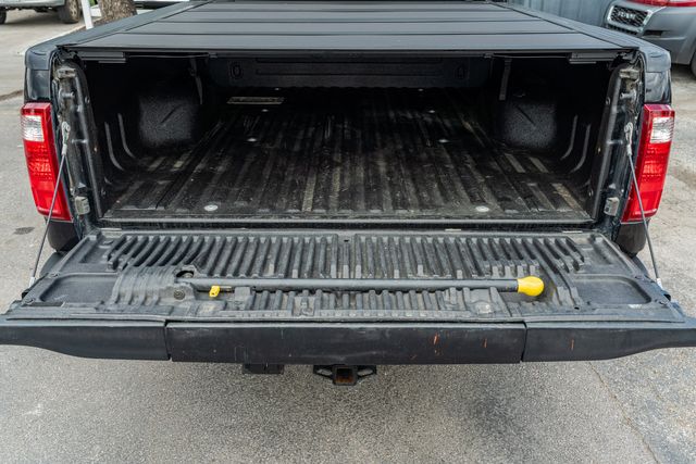 2008 Ford F-250 Super Duty Lariat CREW CAB LARIAT 4X4 / HARLEY DAVIDSON | Austin, TX | Rocky Mountain Truck Stop Austin 2008 Ford F-250 Super Duty Lariat CREW CAB LARIAT 4X4 / HARLEY DAVIDSON | Austin, TX | Rocky Mountain Truck Stop Austin