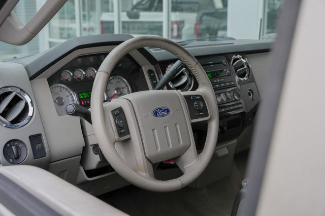 2008 Ford F-250 Super Duty Lariat CREW CAB RWD / REGULAR SERVICE HISTORY | Dallas, TX | Rocky Mountain Truck Stop Dallas