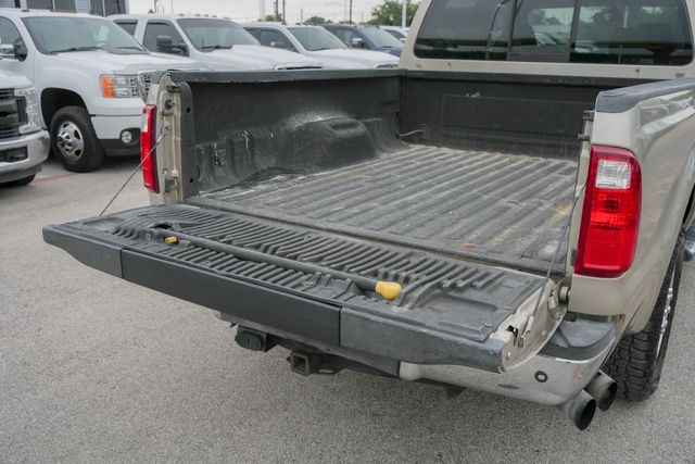 2008 Ford F-250 Super Duty Lariat CREW CAB RWD / REGULAR SERVICE HISTORY | Dallas, TX | Rocky Mountain Truck Stop Dallas