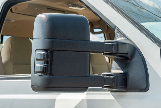 2008 Ford F-350 Super Duty XLT CREW CAB / LOW MILES / CLEAN CARFAX / DIESEL | Austin, TX | Rocky Mountain Truck Stop Austin 2008 Ford F-350 Super Duty XLT CREW CAB / LOW MILES / CLEAN CARFAX / DIESEL | Austin, TX | Rocky Mountain Truck Stop Austin