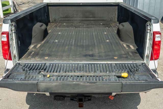 2008 Ford F-350 Super Duty XLT CREW CAB / LOW MILES / CLEAN CARFAX / DIESEL | Dallas, TX | Rocky Mountain Truck Stop Dallas 2008 Ford F-350 Super Duty XLT CREW CAB / LOW MILES / CLEAN CARFAX / DIESEL | Dallas, TX | Rocky Mountain Truck Stop Dallas